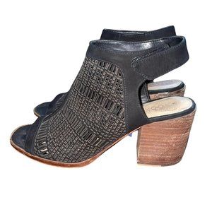 VINCE CAMUTO HEELS👠